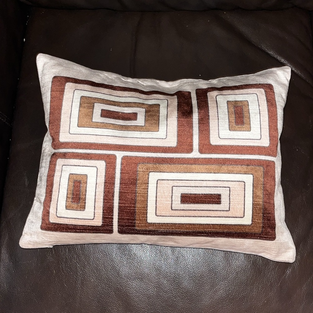 Jonathan Adler Milano Champagne Blocks Throw Pillow 16”x12” - Picture 3 of 5